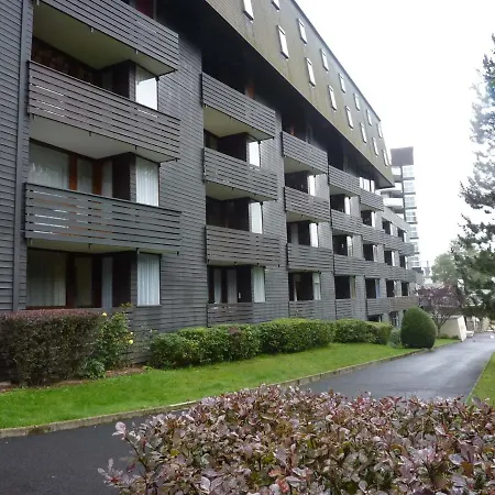 Apartment T2 Avec Balcon Et Parking A 220m Du Centre Du Mont-dore - Fr-1-608-189 Le Mont-Dore